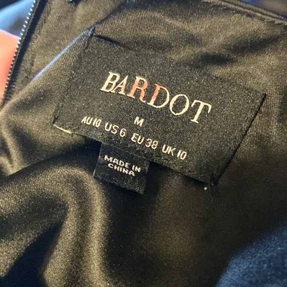 Bardot JAMILA CORSET DRESS IN BLACK SIZE MEDIUM - Picture 6 of 9